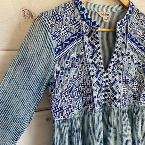 Lucky Brand Cropped Enroidered Top - Picture 2 of 4